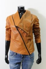 WOMEN CROPPED ASYMMETRICAL LEATHER JACKET - Image 3