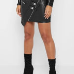 Stylish belted vegan leather mini skirt in black