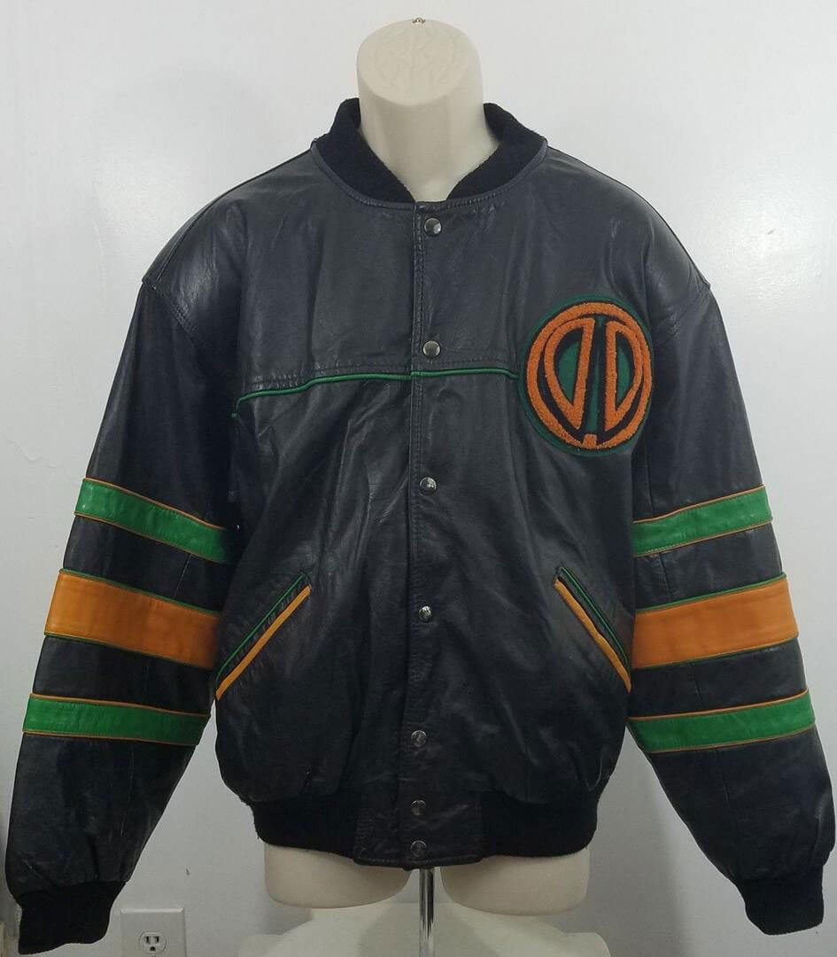 Vintage Looney Tunes Daffy Duck Leather Jacket (4) Vintage Looney Tunes Daffy Duck Leather Jacket