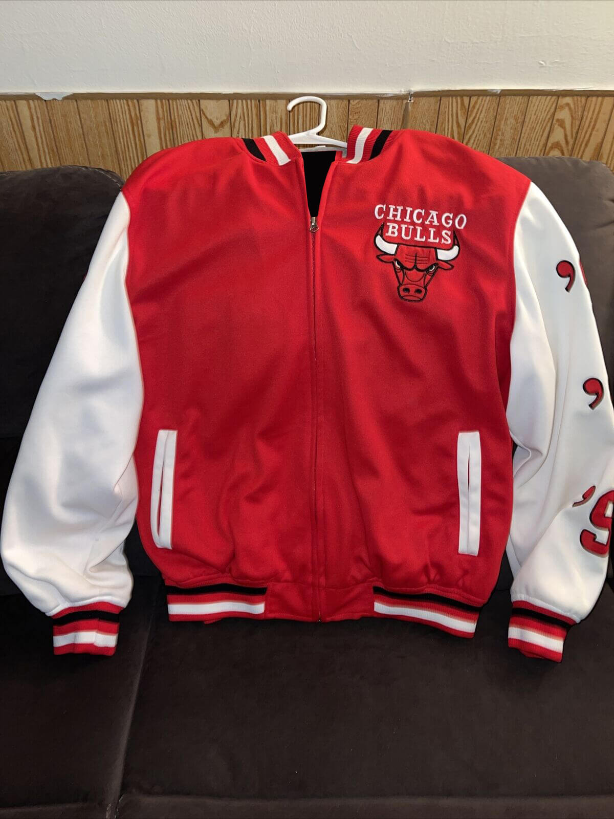 Men's Classics Chicago Bulls White Bomber Jacket