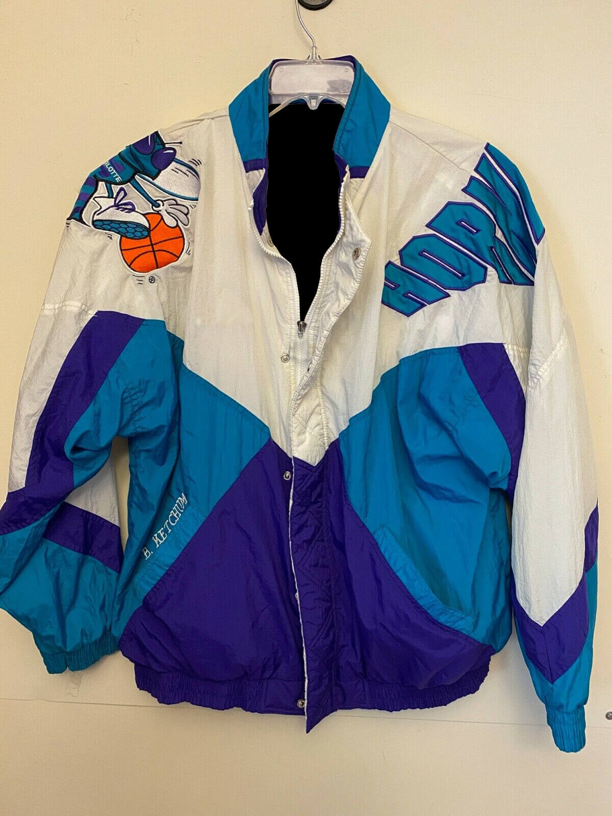 Maker of Jacket NBA Teams Jackets Charlotte Hornets Blue Vintage