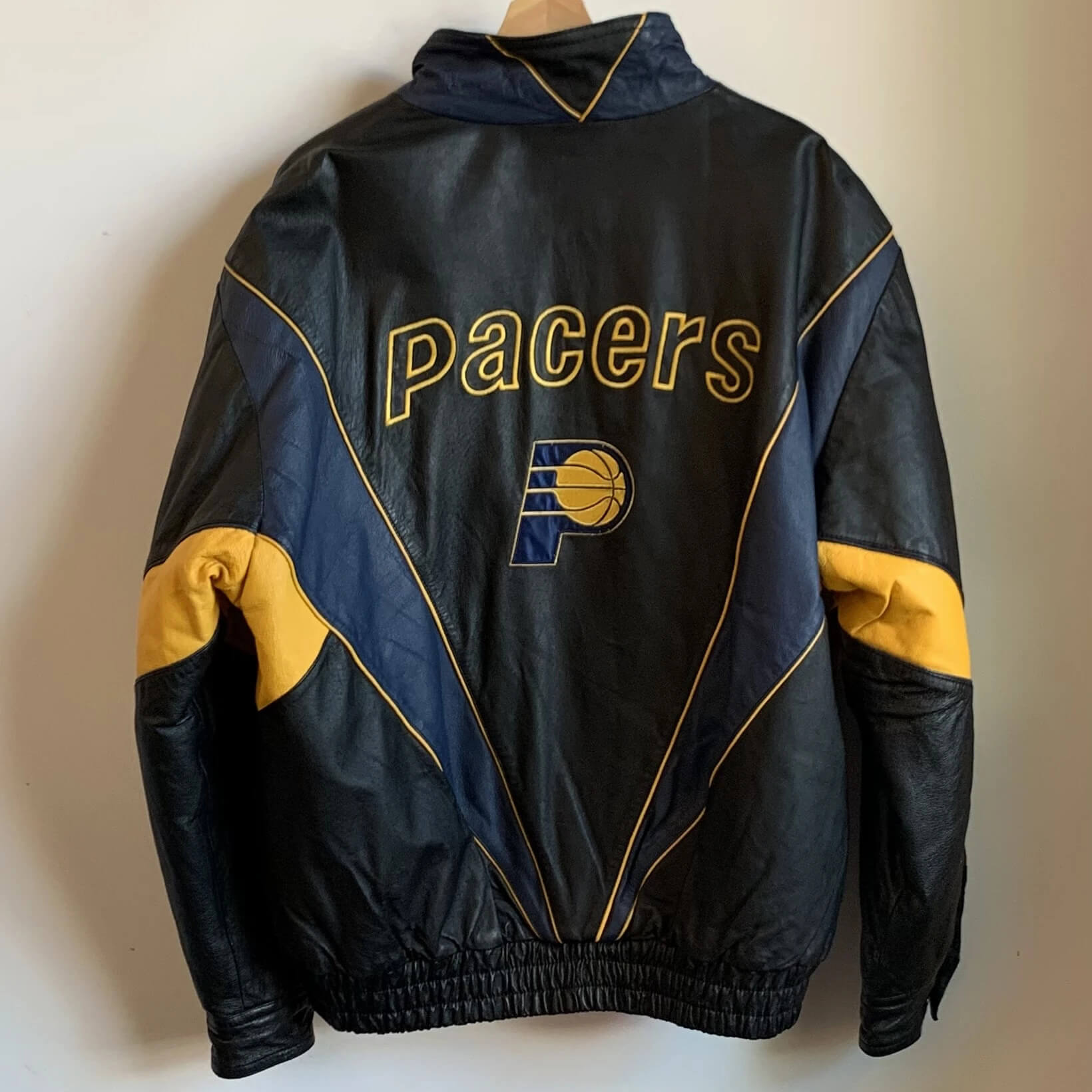Pacers Men's Outerwear