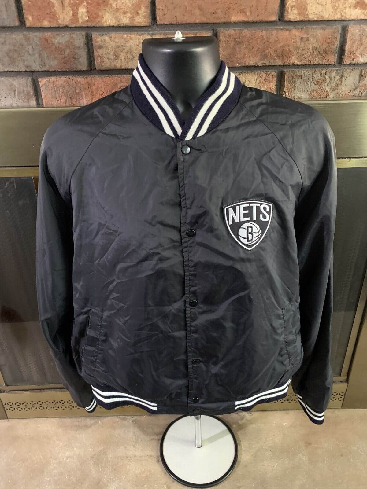 Maker of Jacket NBA Teams Jackets Brooklyn Nets Vintage Basketball Satin Snap