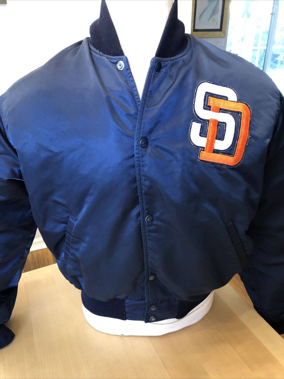 Maker of Jacket Sports Leagues Jackets MLB Vintage 90s San Diego Padres Blue Satin