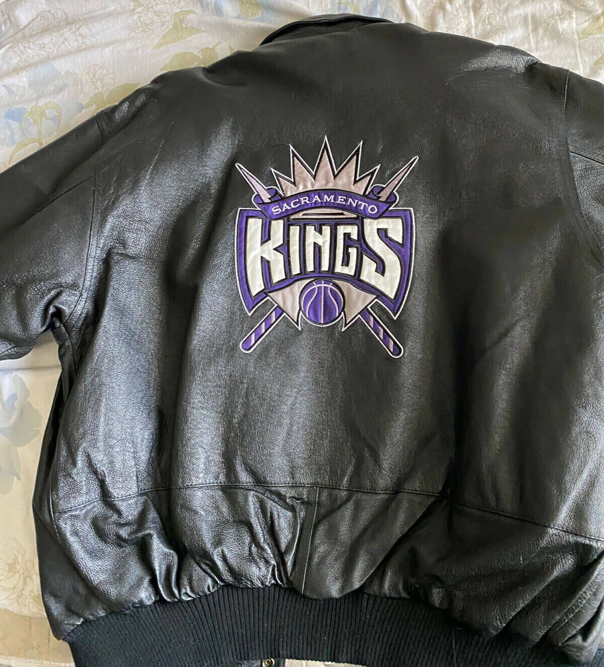 Maker of Jacket Black Leather Jackets Vintage NBA Sacramento Kings