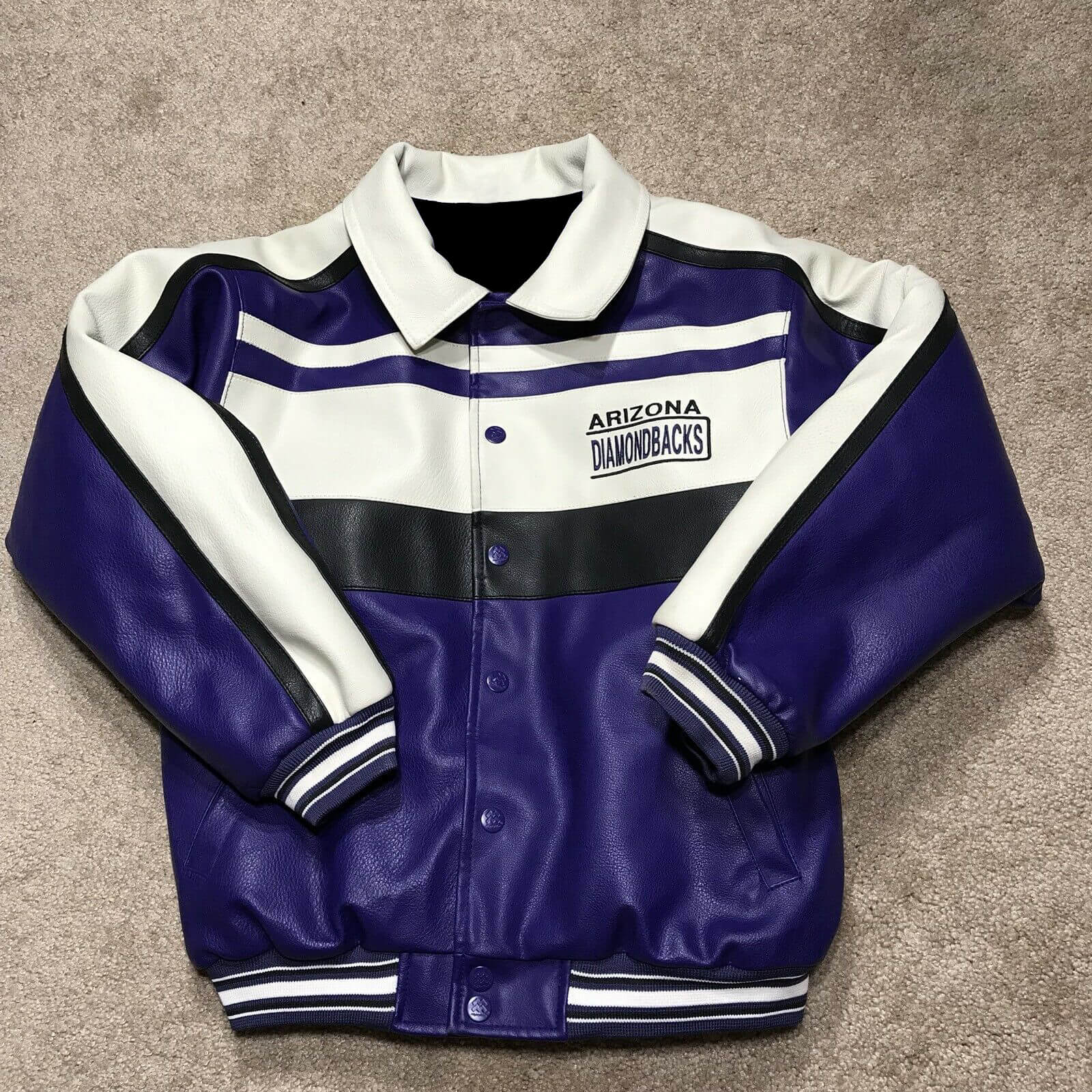 Vintage Arizona Diamondbacks MLB Leather Jacket (1) Vintage Arizona Diamondbacks MLB Leather Jacket