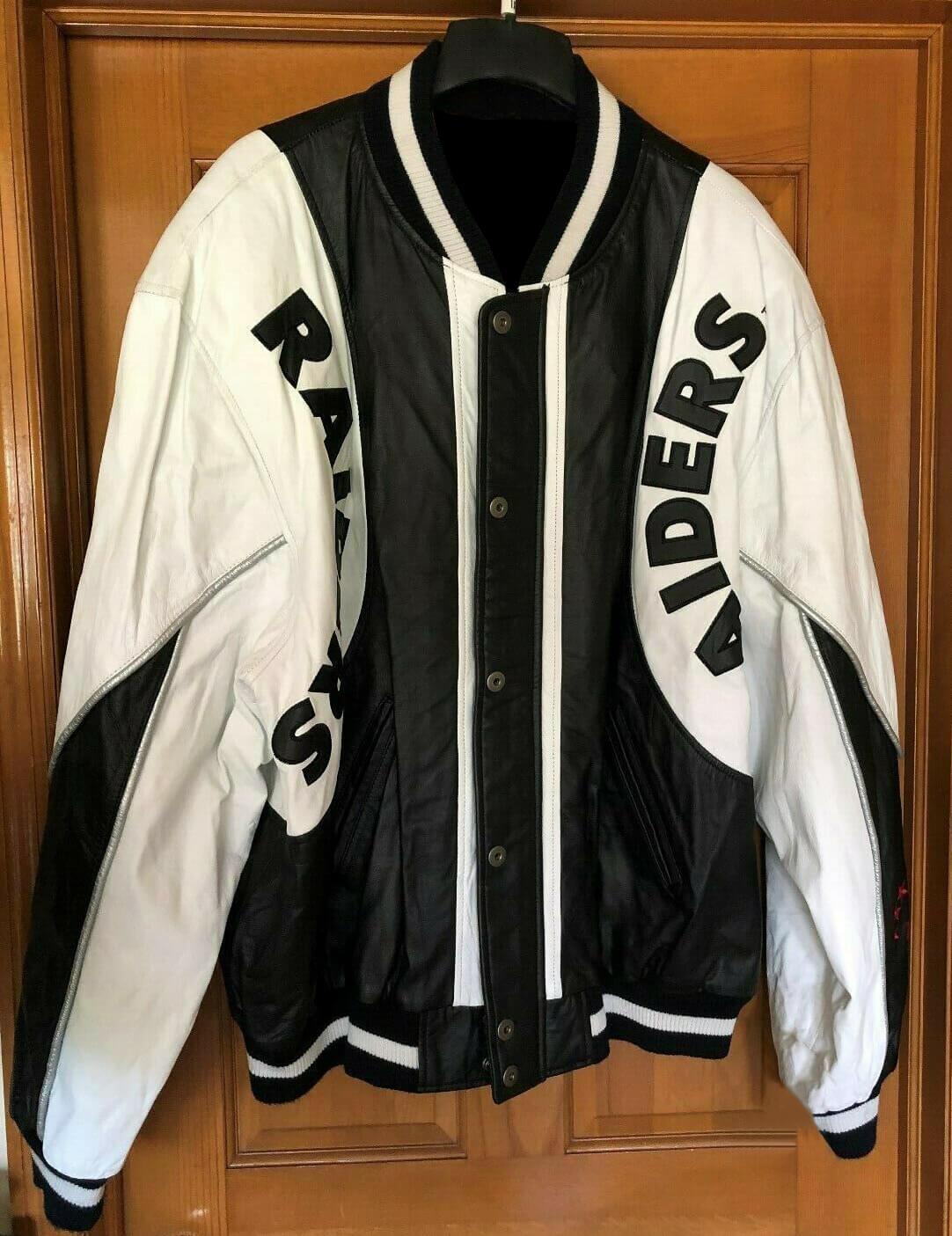 Maker of Jacket Fashion Jackets Vintage NFL Oakland Raiders Leather