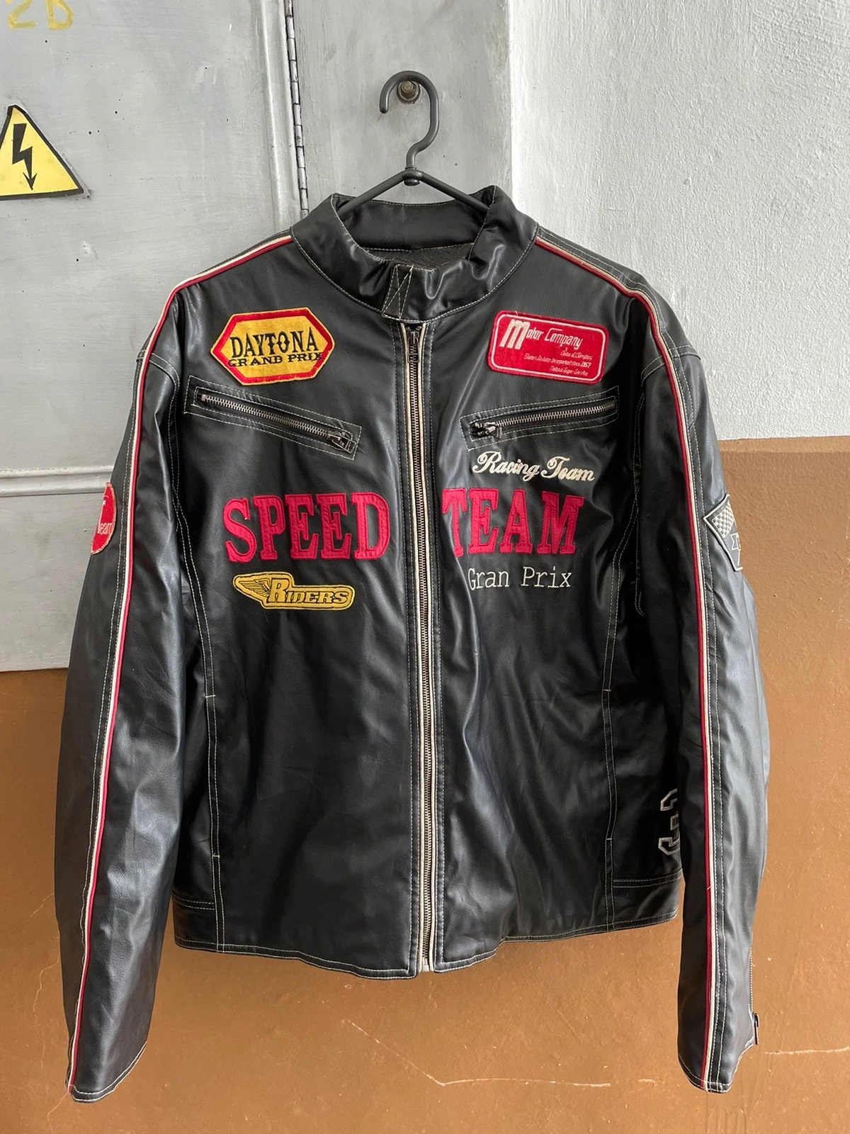 Jaket online racing team