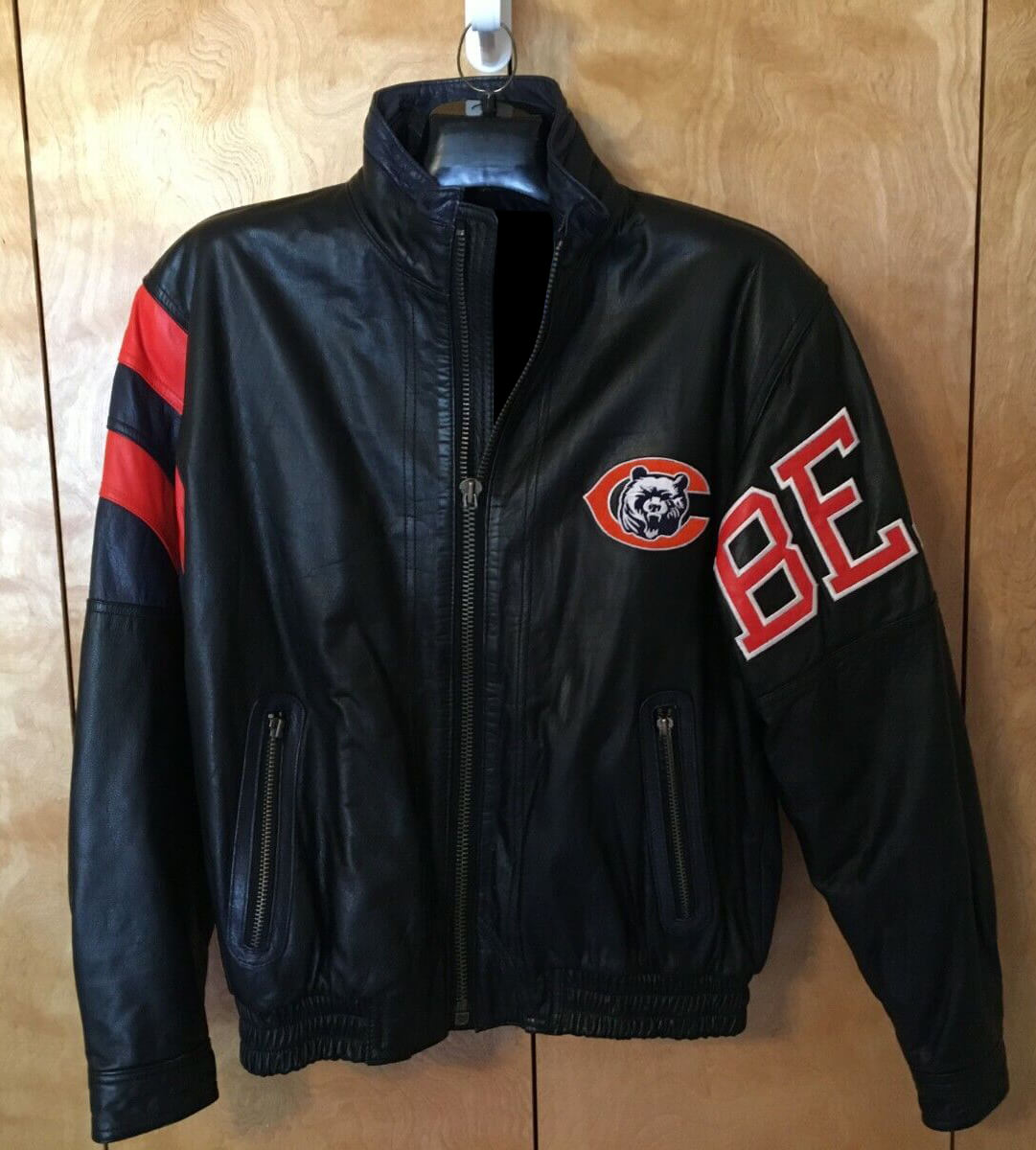 Vtg NFL Sports Chicago Bears Team Leather Jacket (1) Vtg NFL Sports Chicago Bears Team Leather Jacket